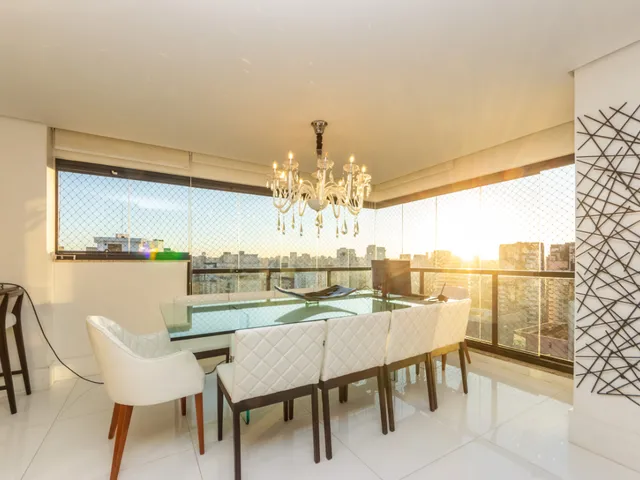 Imagem 11: Apartamento para Venda em Moema com 3 Quartos, Sendo 3 Suítes, 185M²