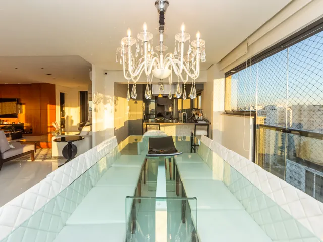 Imagem 13: Apartamento para Venda em Moema com 3 Quartos, Sendo 3 Suítes, 185M²