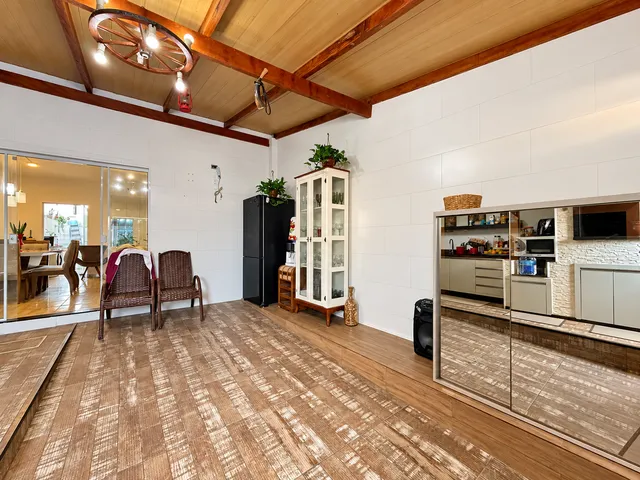 Imagem 10: Casa À Venda com 80M² por R$ 660.000,00
