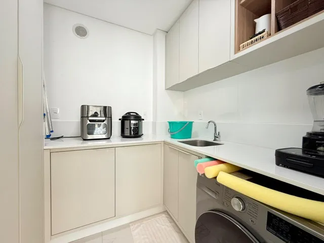 Imagem 9: Apartamento À Venda com 160M² por R$ 2.800.000,00