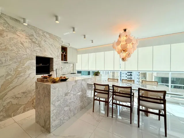 Imagem 10: Apartamento À Venda com 160M² por R$ 2.800.000,00