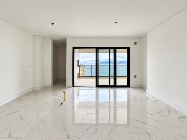 Imagem 2: Apartamento com Vista para o Mar À Venda com 180M² por R$ 4.950.000,00