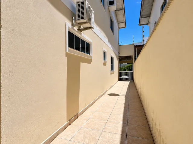 Imagem 5: Casa À Venda com 166M² por R$ 1.070.000,00