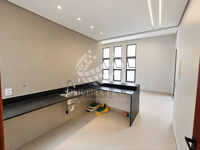 Imagem 2: 0 Casa com 6 dormitórios