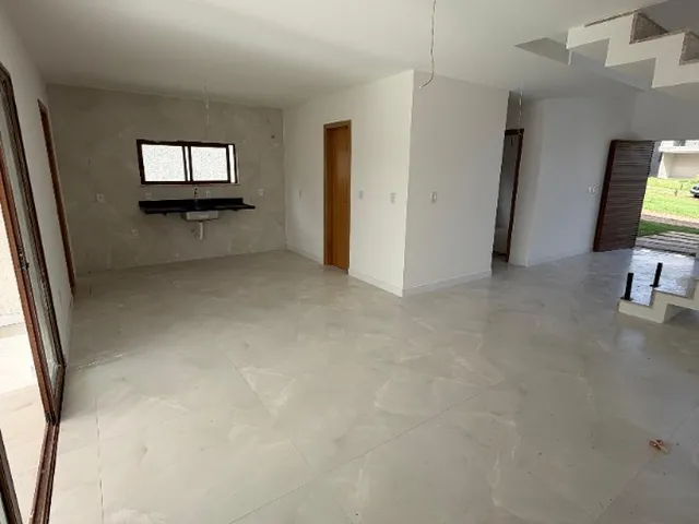 Imagem 10: Casa com 4 Quartos À Venda em Condomínio Fechado