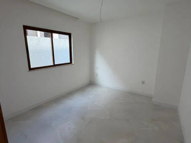 Imagem 8: Casa com 4 Quartos À Venda em Condomínio Fechado