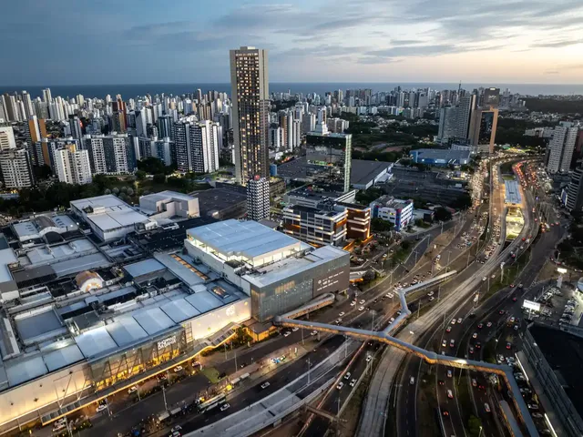 Imagem 11: Apartamento À Venda, no Beach Class Bahia em Salvador, Stiep, com 2 Quartos, 61.11M²