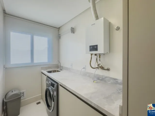 Imagem 11: Edifício Olympo Tower - Apartamento 04 Dormitórios - Mobiliado - Alto Padrão - no Coração da Avenida Brasil