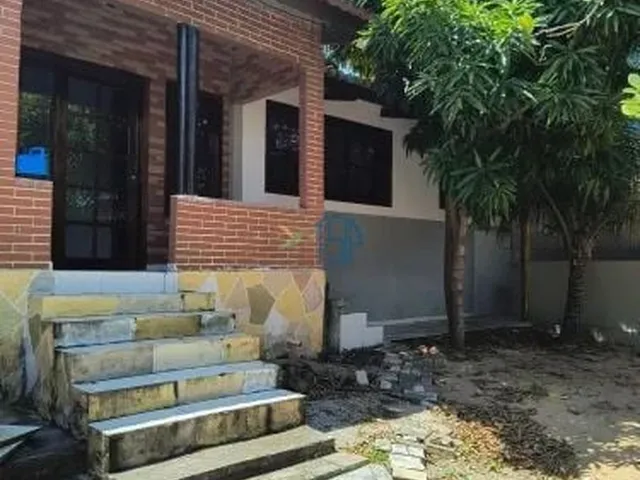 Imagem: Terreno com Casa e Área Gourmet - Escritura