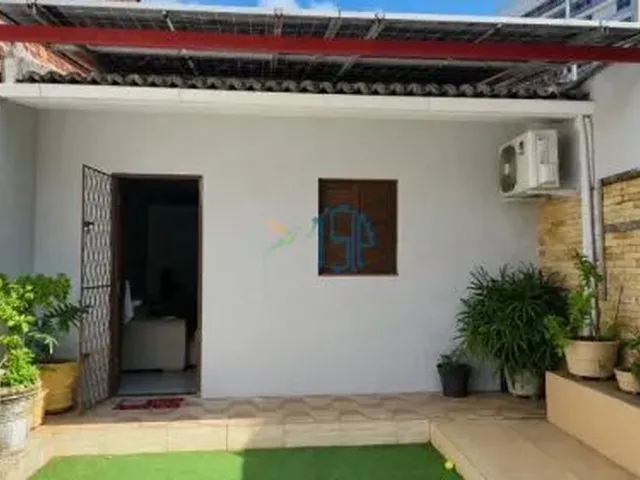 Imagem 3: Casa À Venda no Tirol com 4 Quartos e Energia Solar