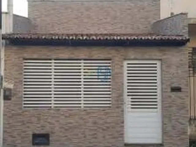 Imagem 11: Casa À Venda no Tirol com 4 Quartos e Energia Solar