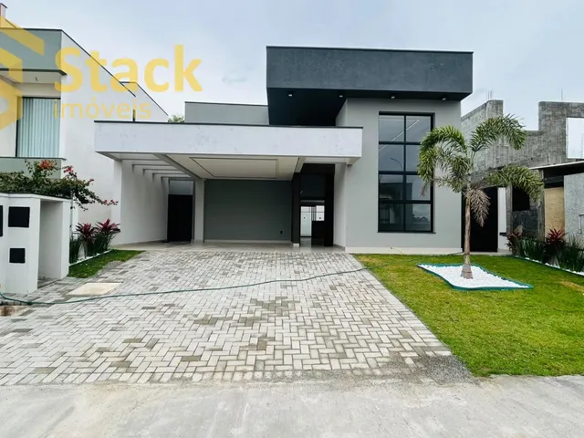 Imagem: Casa Térrea À Venda com 3 Quartos Sendo
