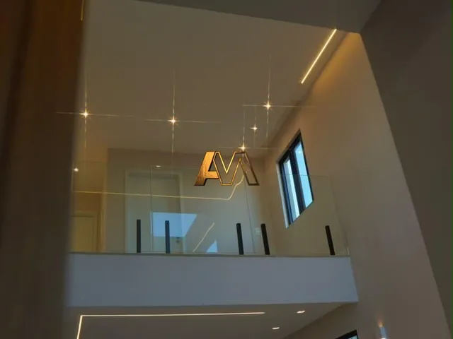 Imagem 2: Casa com Piscina 4/4 Sendo 3 Suítes