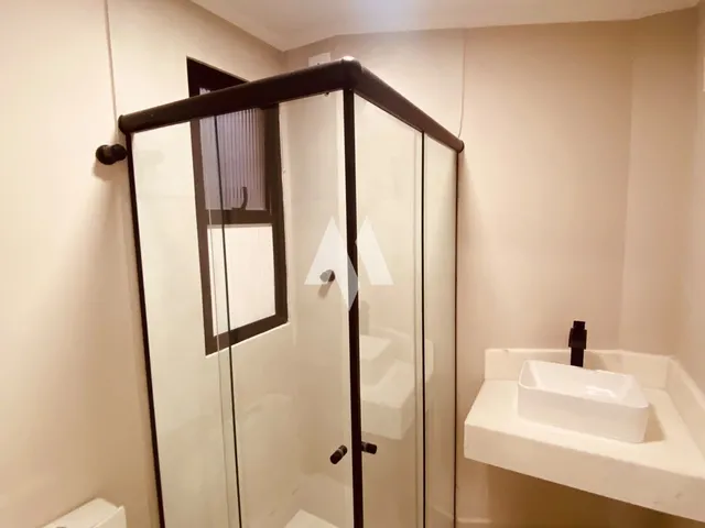 Imagem 2: Cobertura Duplex À Venda com Piscina Privativa no Bairro em Santos, São Paulo