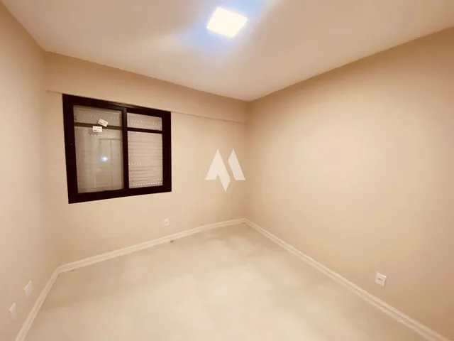 Imagem 15: Cobertura Duplex À Venda com Piscina Privativa no Bairro em Santos, São Paulo