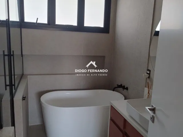 Imagem 3: Casa nos Açores com 4 Quartos, Energia Solar e Piscina Aquecida