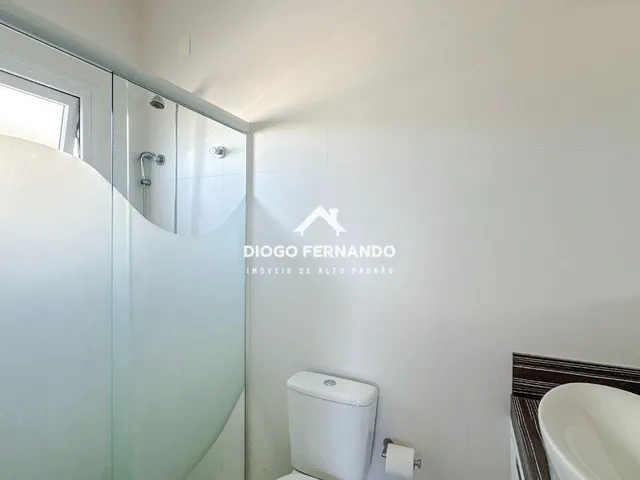 Imagem 9: Casa no Condomínio Quinta dos Açores com 4 Suítes, Piscina e Spa