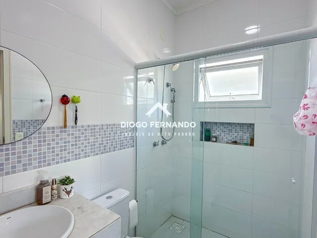 Imagem 10: Casa no Condomínio Quinta dos Açores com 4 Suítes, Piscina e Spa