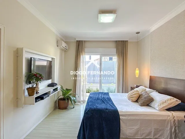 Imagem 3: Casa no Condomínio Quinta dos Açores com 4 Suítes, Piscina e Spa