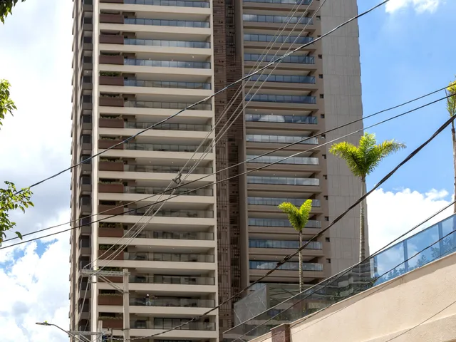 Imagem 16: Apartamento em Perdizes 4 Dormitórios - 3 Suítes 2 Vagas Alto Padrão de Acabamento Lazer Completo