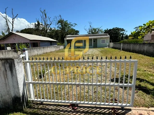 Imagem 5: Excelente Casa com Amplo Espaço de Terreno Apenas 750Mts do Mar