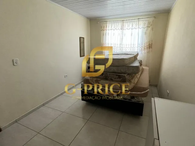 Imagem 3: Excelente Casa com Amplo Espaço de Terreno Apenas 750Mts do Mar