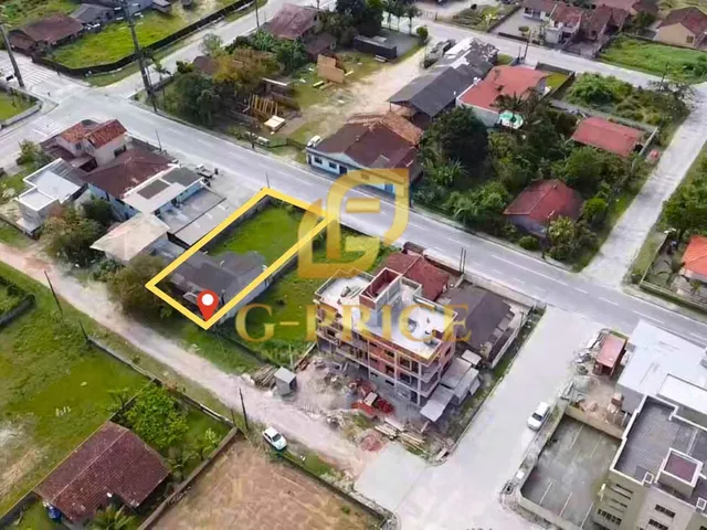 Imagem 3: Excelente Terreno com Apto e Casa Fazendo Frente para Duas Ruas
