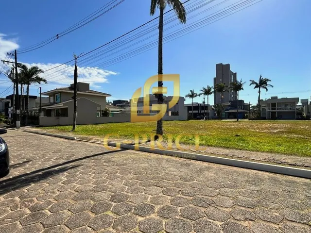 Imagem 14: Belíssimo Terreno Pronto para Construir Dentro do Condomínio Fechado Apenas 250 Mts do Mar