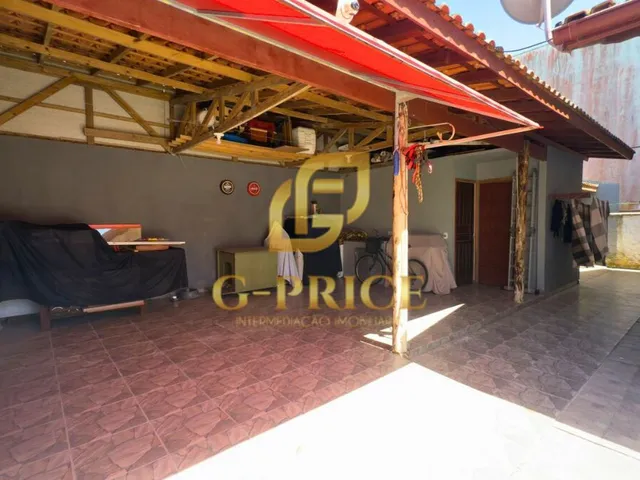Imagem 4: Casa com Edícula- Vende-Se Excelente Casa com Edícula Apenas 200 Mts do Mar em Região Nobre de Itapoá Sc