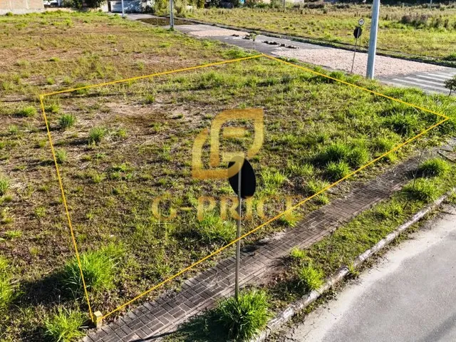 Imagem 7: Lindo Terreno de Esquina Frente para Rua Asfaltada Apenas 750 Mts do Mar