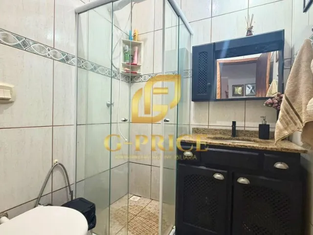 Imagem 15: Excelente Casa com 2 Dormitórios Apenas 450 Mts do Mar