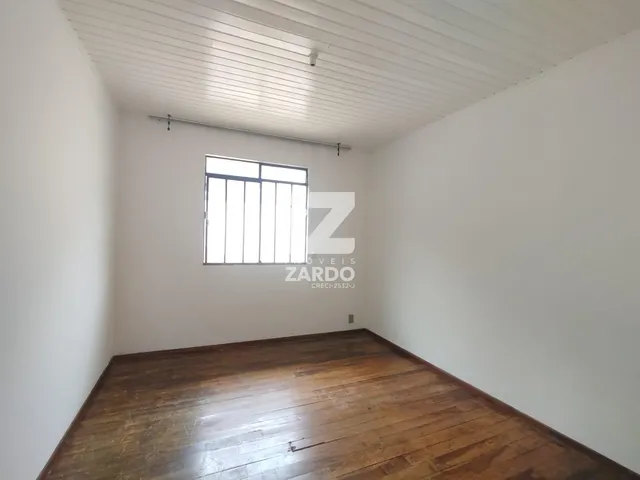 Imagem 8: Casa Parte Superior, Bairro Der, Contendo 03 Quartos e Vaga de Garagem