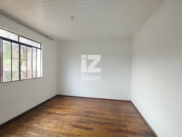 Imagem 12: Casa Parte Superior, Bairro Der, Contendo 03 Quartos e Vaga de Garagem
