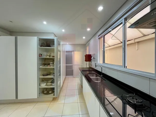Imagem 3: Imponente Casa À Venda em Condomínio de Luxo em Ribeirão Preto-Sp: 5 Quartos, 4 Suítes, 3 Salas, 4 Vagas, 365 M²