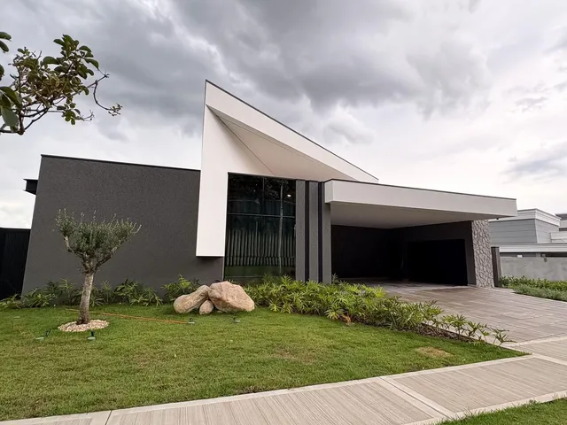 Imagem: Casa Mobiliada À Venda no Condomínio Royal