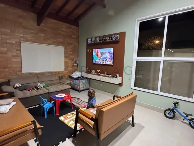 Imagem: Casa À Venda no Jardim Carolina em Ubatuba