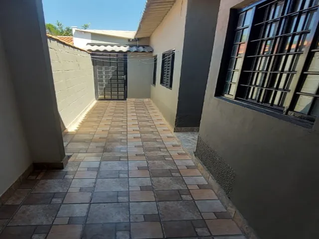 Imagem 3: Casa para Locação em Araçoiaba da Serra-Sp, Bairro Alcides Vieira: 2 Quartos, 1 Sala, 1 Banheiro, 1 Vaga de Garagem!
