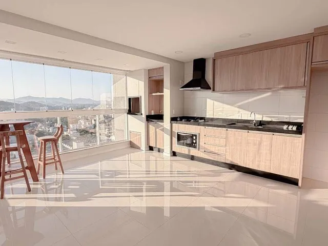 Imagem: Apartamento Semimobiliado com 2 Dormitórios