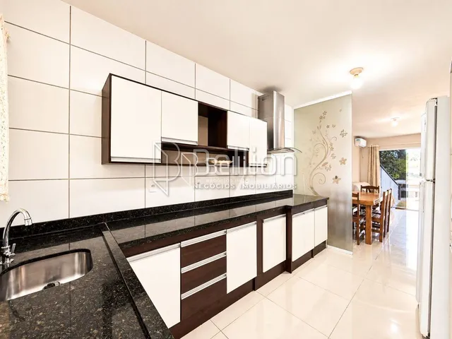 Imagem 3: Casa com Suíte e Churrasqueira À Venda no Fidélis - Blumenau