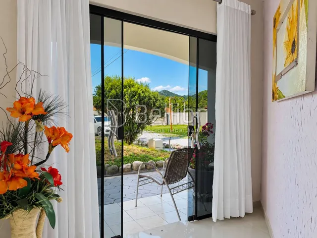 Imagem 6: Casa com Piscina, Campo de Futebol e 1.550 M² no Centro de Rio dos Cedros