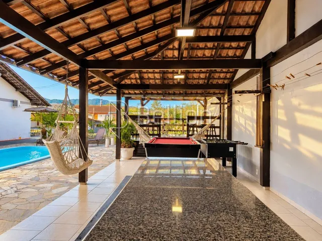 Imagem 14: Casa com Piscina, Campo de Futebol e 1.550 M² no Centro de Rio dos Cedros