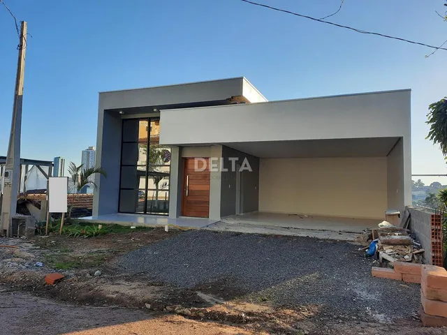 Imagem: Residência Nova com 3 Dormitórios, Sendo