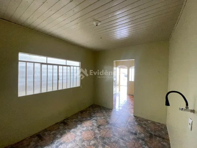 Imagem 5: Casa no para Locação no Bairro Conradinho 3 Quartos Garagem