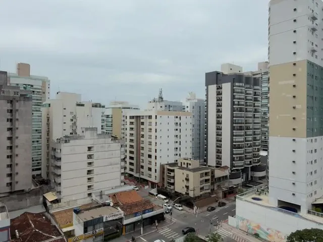 Imagem 12: Apartamento de 3 Quartos, Andar Alto, Sol da Manhã e Vista Livre em Itapuã