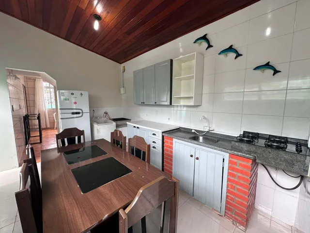 Imagem 3: Casa Térrea Mobiliada para Locação na Costeira do Pirajubaé