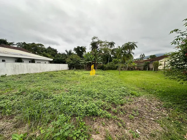 Imagem: Terreno À Venda no Bairro das Capitais