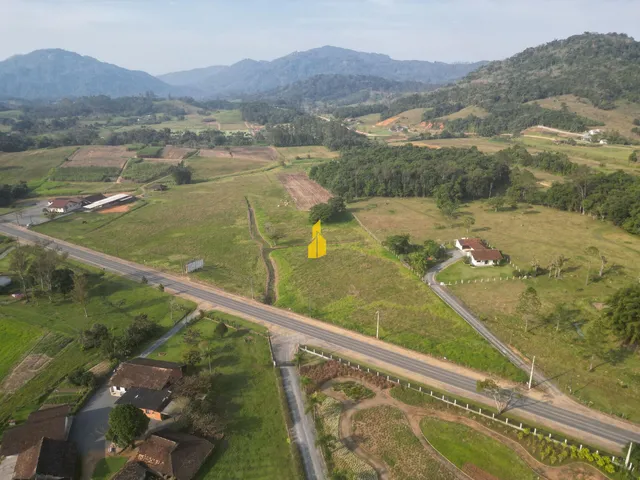 Imagem: Terreno À Venda no Bairro das Capitais