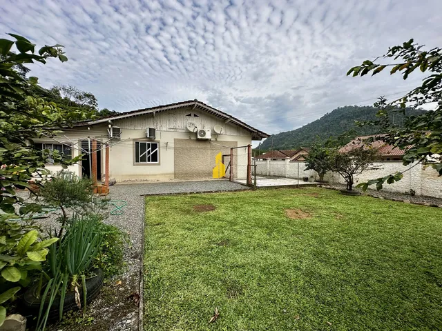 Imagem 4: Casa com Amplo Espaço em Timbó-Sc