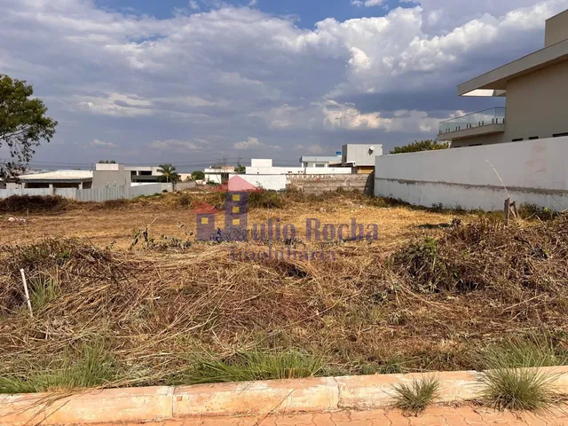 Imagem: Lote Plano de 600 M² À Venda no Condomínio