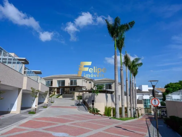 Imagem: Casa de Alto Padrão na Mata da Praia!